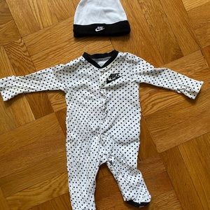 Nike baby bodysuit with hat